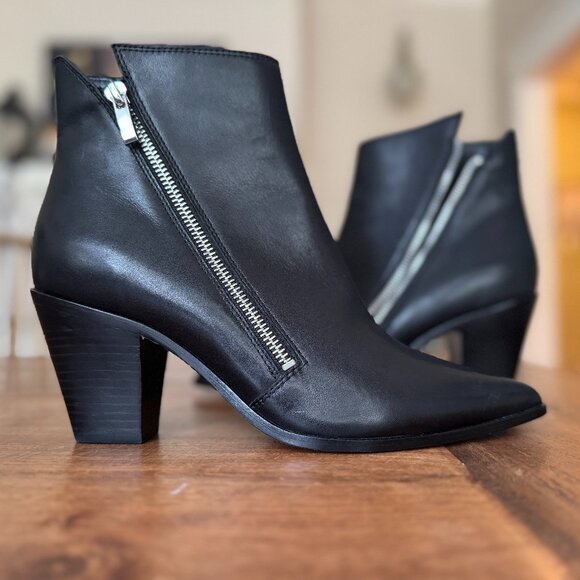 NWOT PAIGE Lia Bootie - Black Leather - Size 9 - Picture 2 of 9